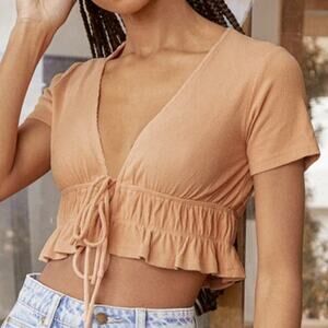 Lulus Popular Pick Peach Tie-Front Short Sleeve Crop Top Coral Ruffles Sz M